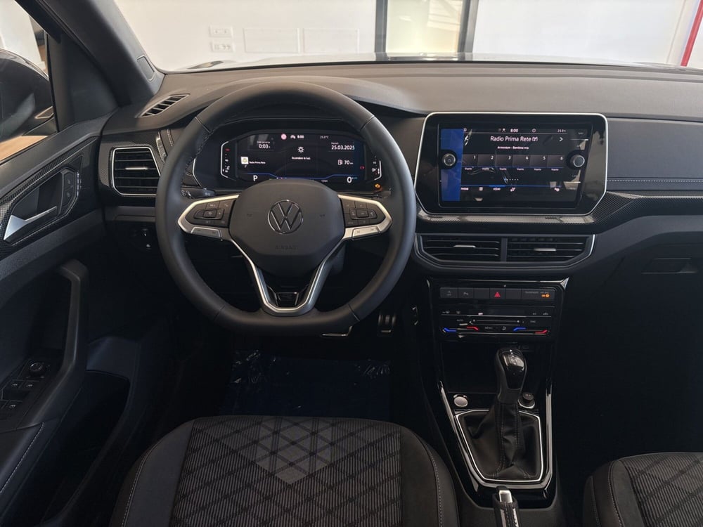 Volkswagen T-Cross nuova a Salerno (9)