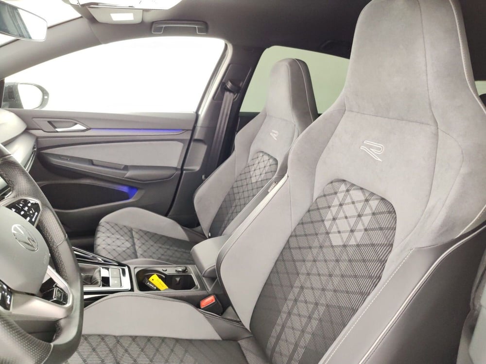 Volkswagen Golf usata a Massa-Carrara (8)