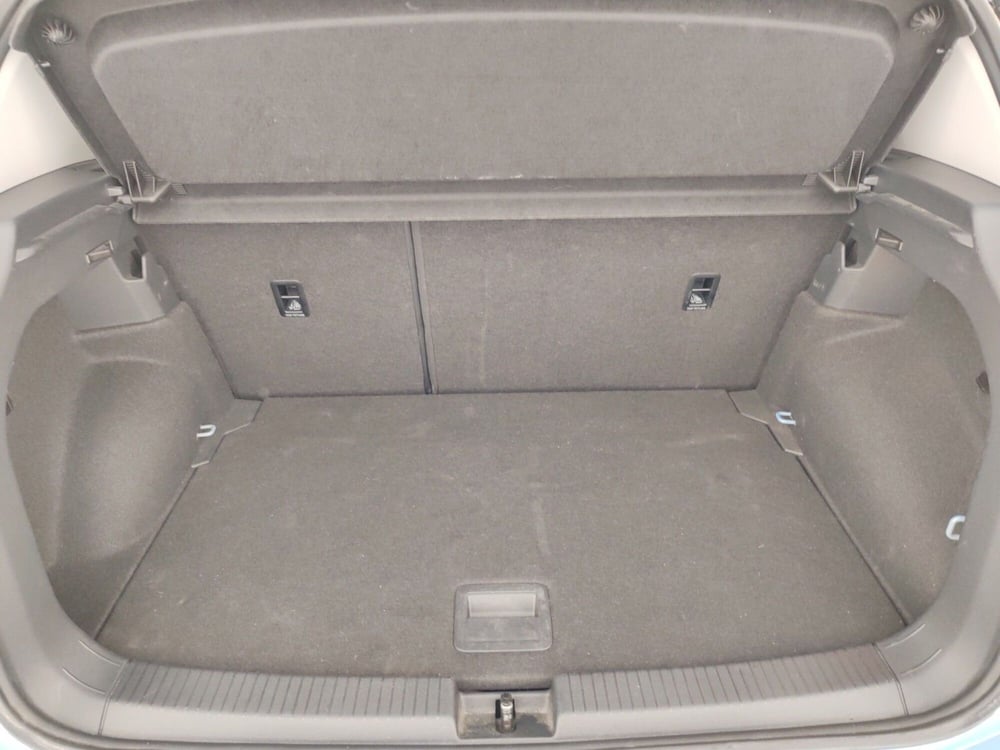 Volkswagen T-Cross usata a Massa-Carrara (16)