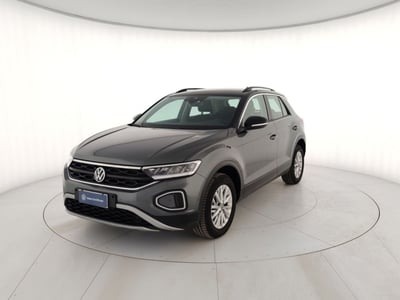 Volkswagen T-Roc 2.0 tdi Life 115cv del 2024 usata a Massa