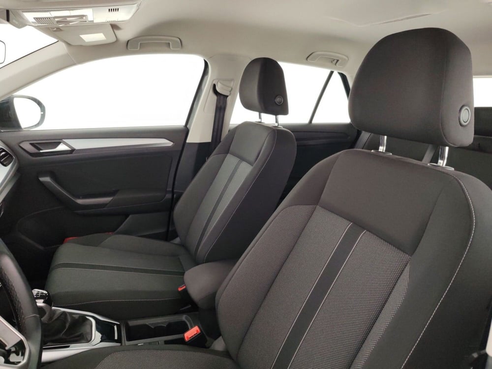 Volkswagen T-Roc usata a Massa-Carrara (9)