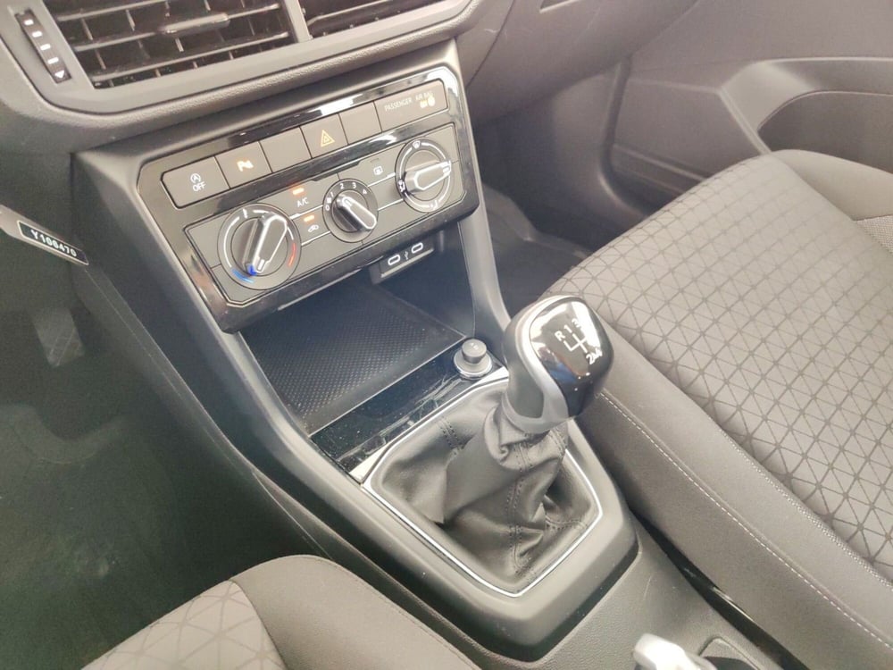 Volkswagen T-Cross usata a Massa-Carrara (11)