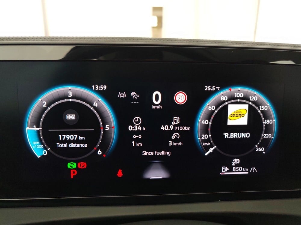 Volkswagen Tiguan usata a Massa-Carrara (15)