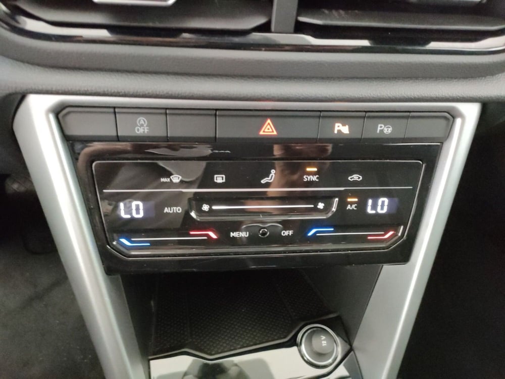 Volkswagen T-Roc usata a Napoli (17)