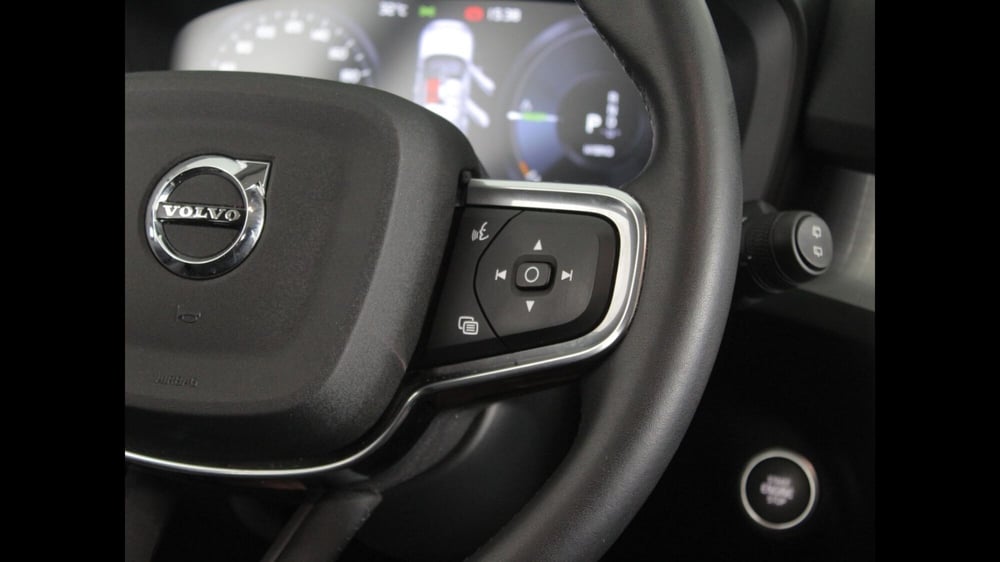 Volvo XC40 usata a Palermo (16)