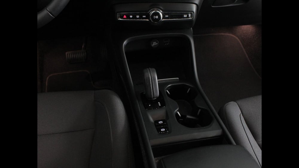 Volvo XC40 usata a Palermo (18)