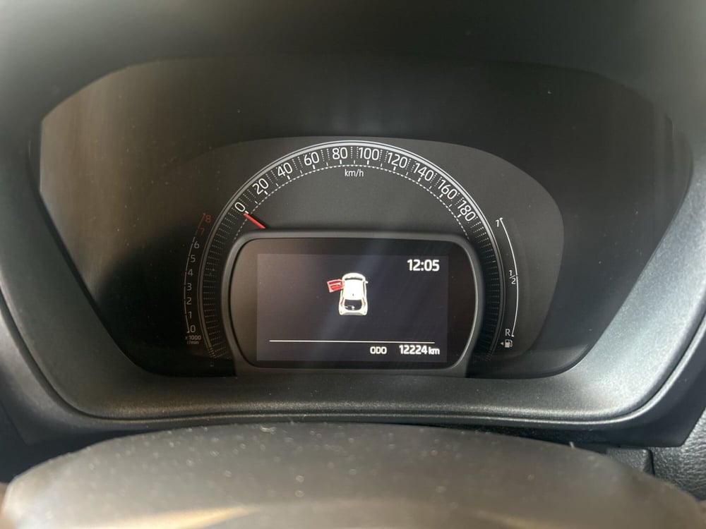 Toyota Aygo X usata a Bergamo (12)