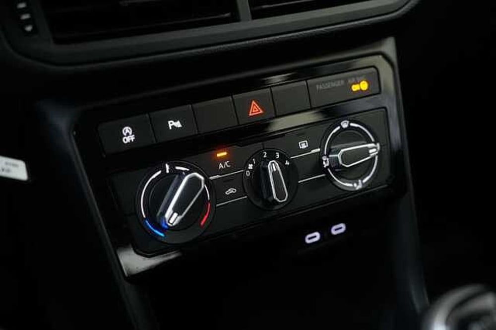 Volkswagen T-Cross usata a Rovigo (10)
