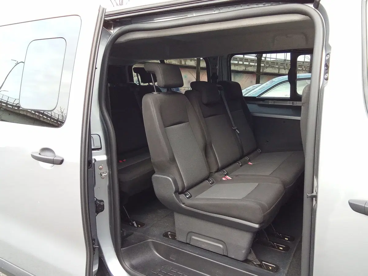 Toyota Proace Verso usata a Rimini (13)