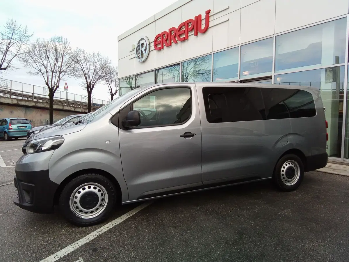 Toyota Proace Verso usata a Rimini (2)