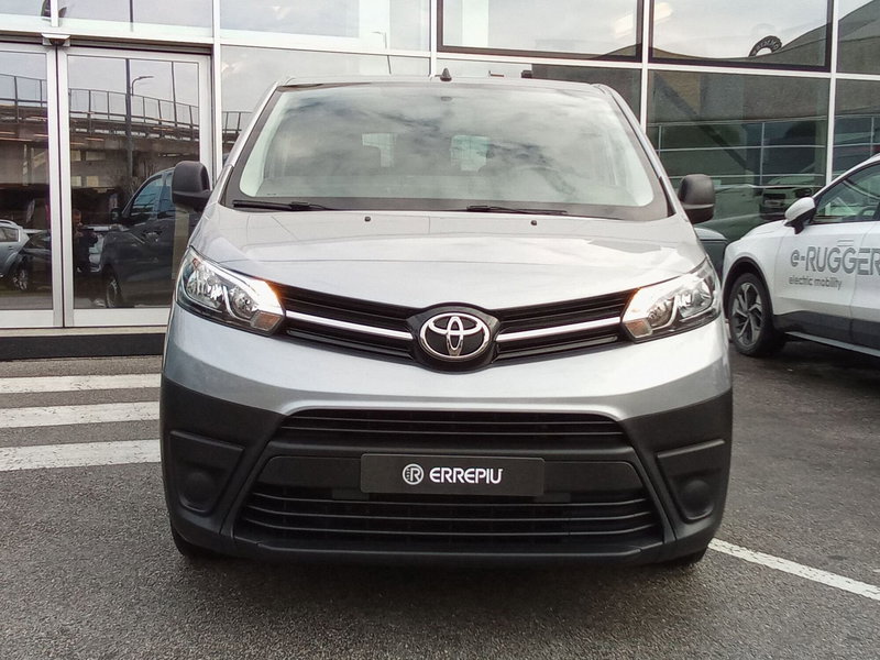 Toyota Proace Verso usata a Rimini (3)
