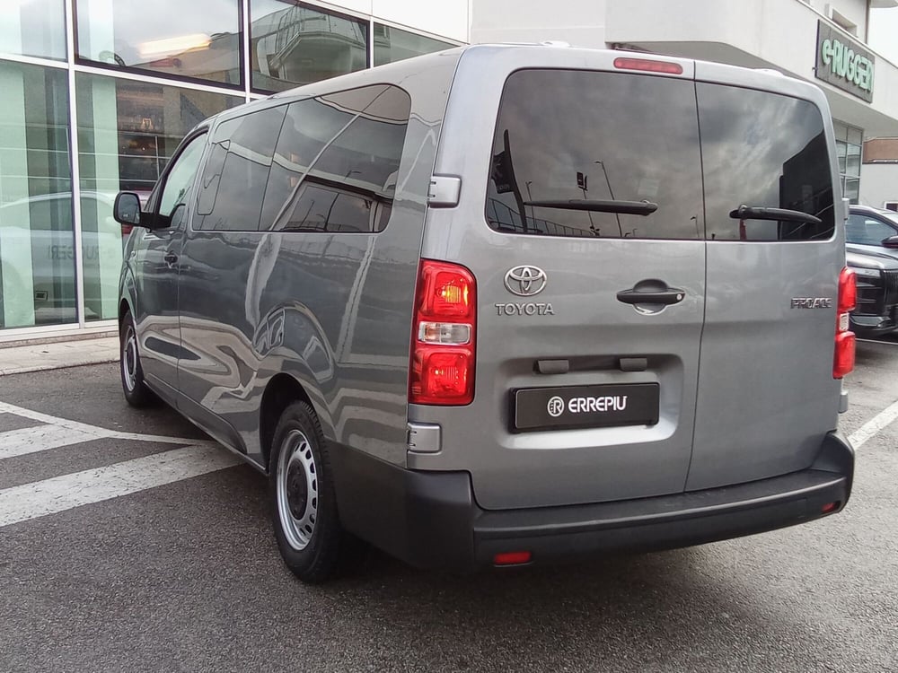 Toyota Proace Verso usata a Rimini (9)