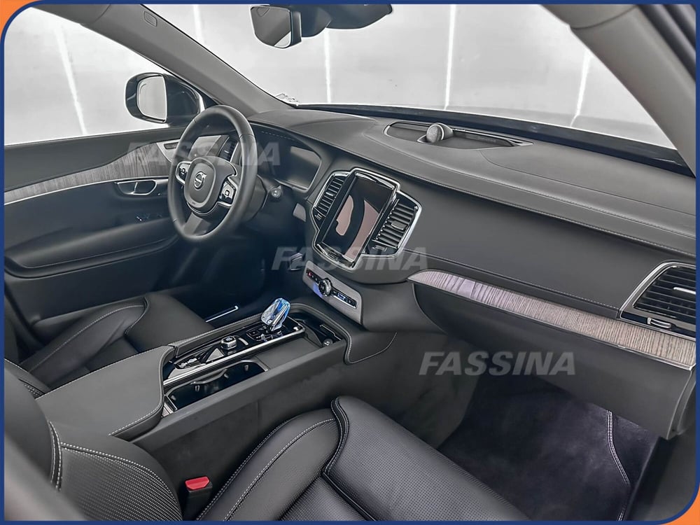 Volvo XC90 usata a Milano (13)