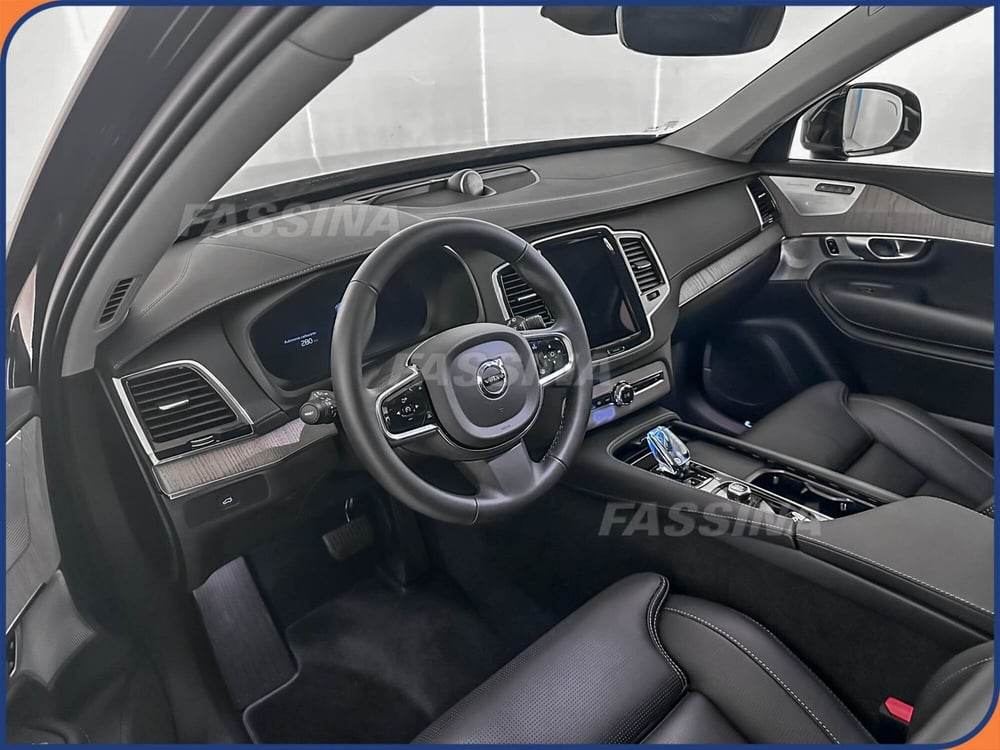 Volvo XC90 usata a Milano (9)