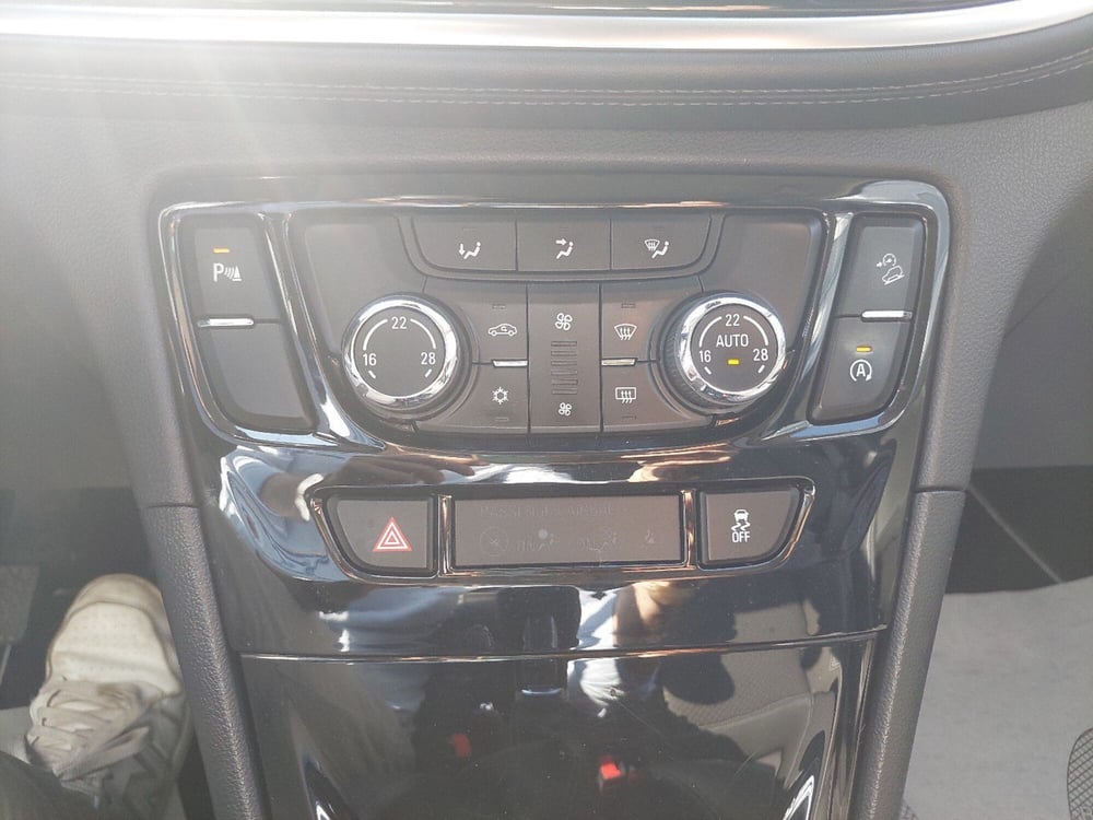 Opel Mokka usata a Piacenza (15)