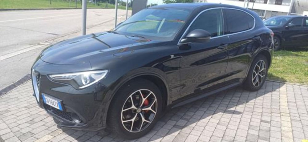 Alfa Romeo Stelvio usata a Padova (2)