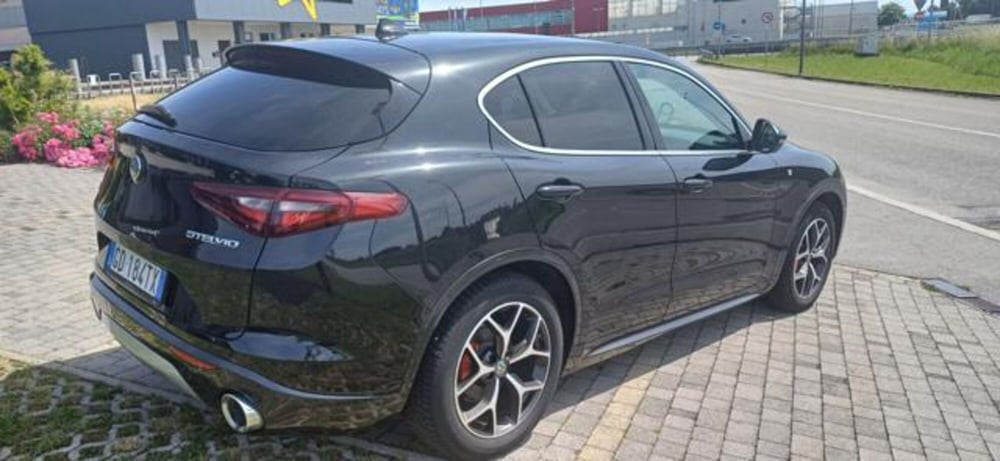 Alfa Romeo Stelvio usata a Padova (4)