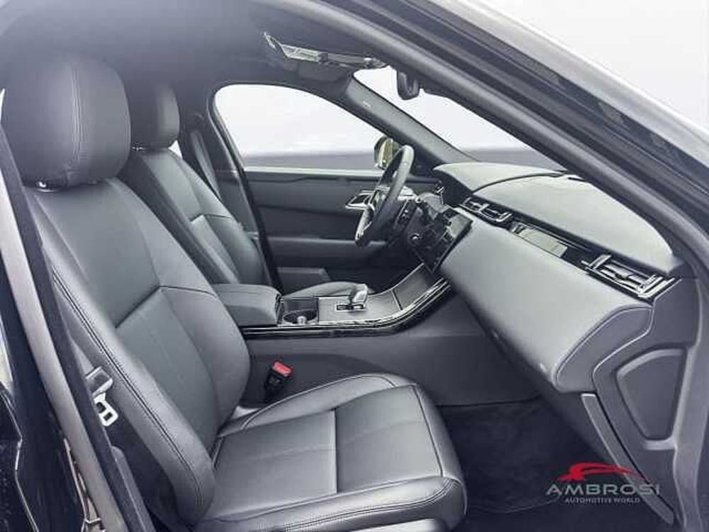 Land Rover Range Rover Velar nuova a Viterbo (10)