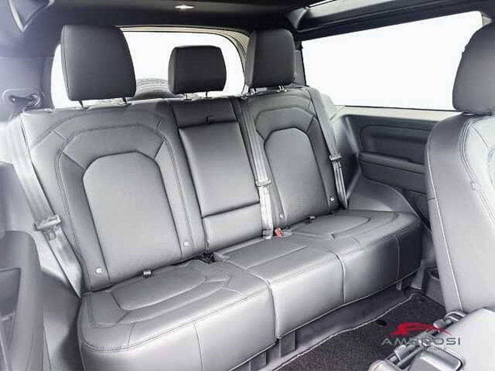 Land Rover Defender nuova a Viterbo (10)