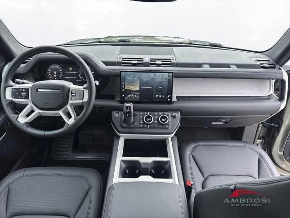 Land Rover Defender nuova a Viterbo (11)