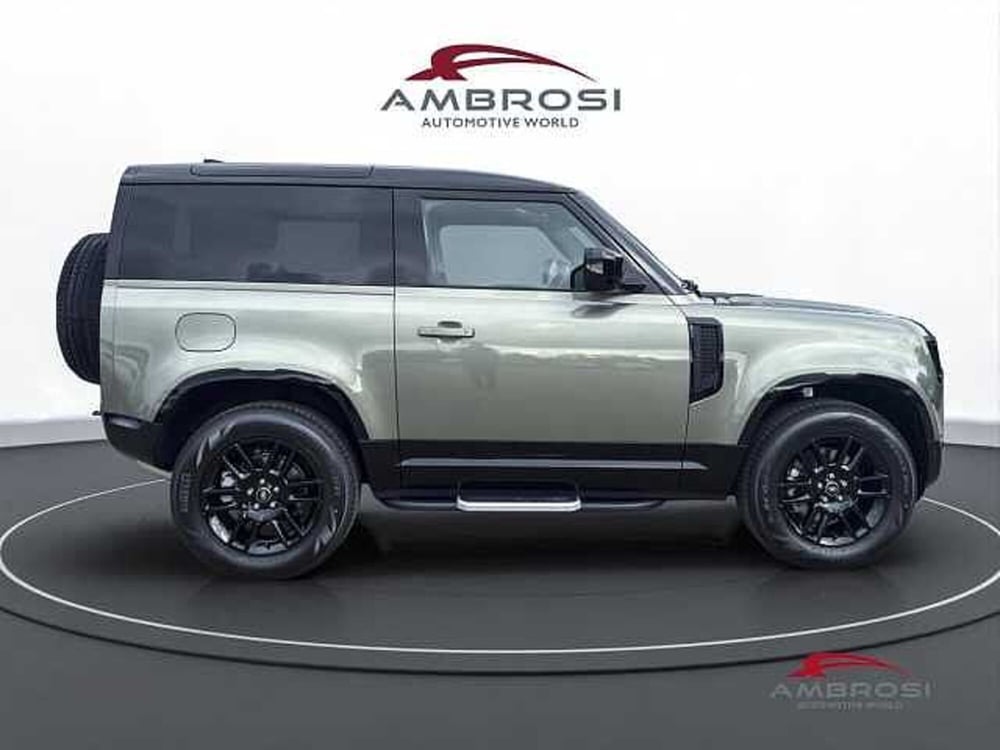 Land Rover Defender nuova a Viterbo (5)