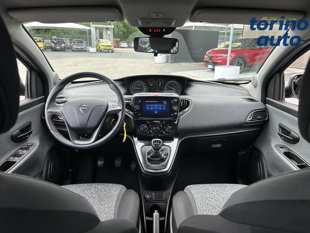 Lancia Ypsilon usata a Torino (12)