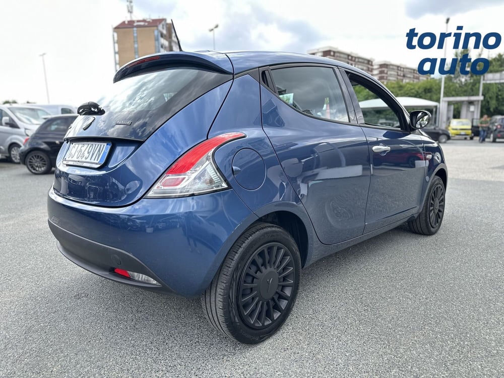 Lancia Ypsilon usata a Torino (7)