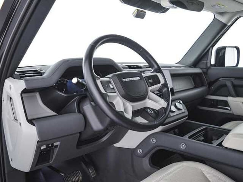 Land Rover Defender usata a Viterbo (13)