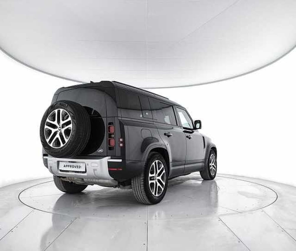 Land Rover Defender usata a Viterbo (2)