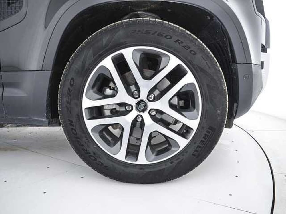 Land Rover Defender usata a Viterbo (9)