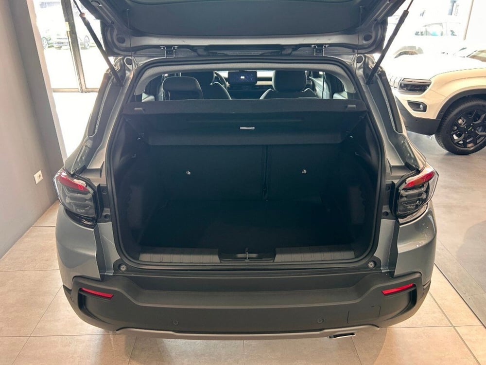Jeep Avenger nuova a Verona (8)