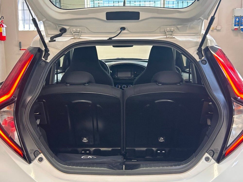 Toyota Aygo X usata a Verona (8)