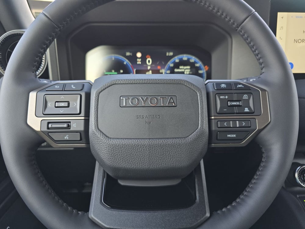 Toyota Land Cruiser nuova a L'Aquila (11)