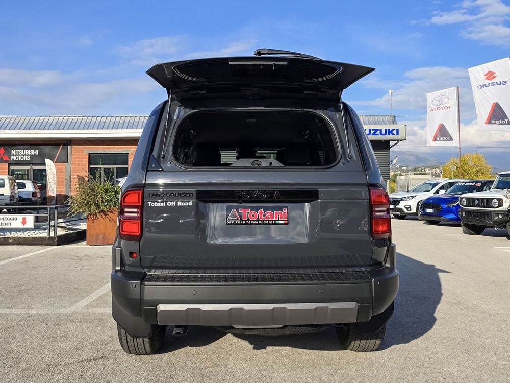 Toyota Land Cruiser nuova a L'Aquila (19)
