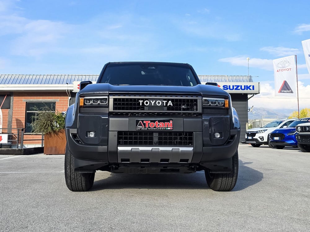 Toyota Land Cruiser nuova a L'Aquila (4)