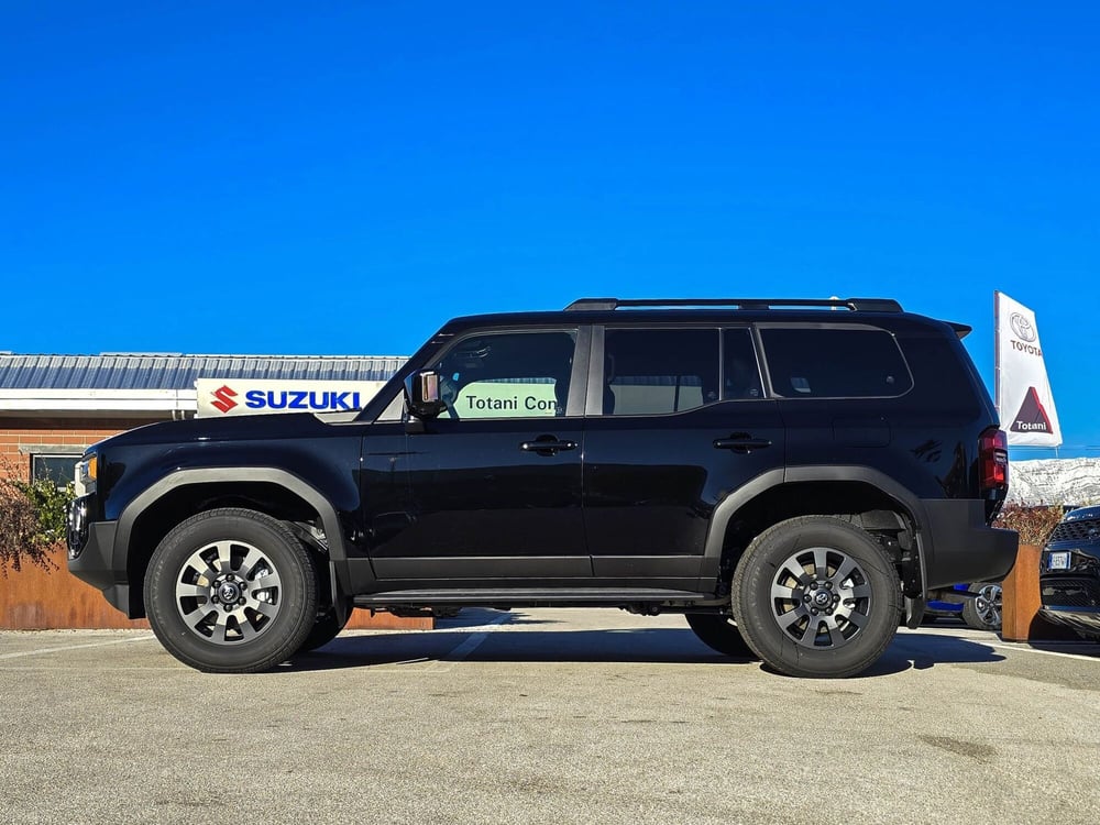 Toyota Land Cruiser nuova a L'Aquila (9)