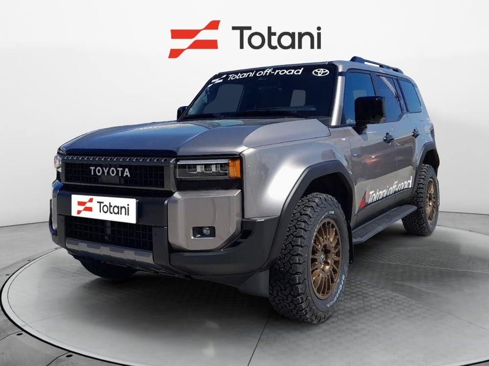 Toyota Land Cruiser nuova a L'Aquila