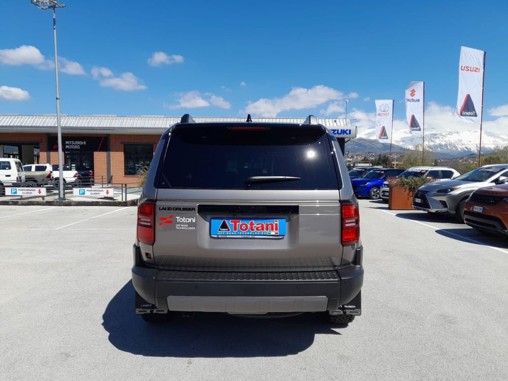 Toyota Land Cruiser nuova a L'Aquila (4)