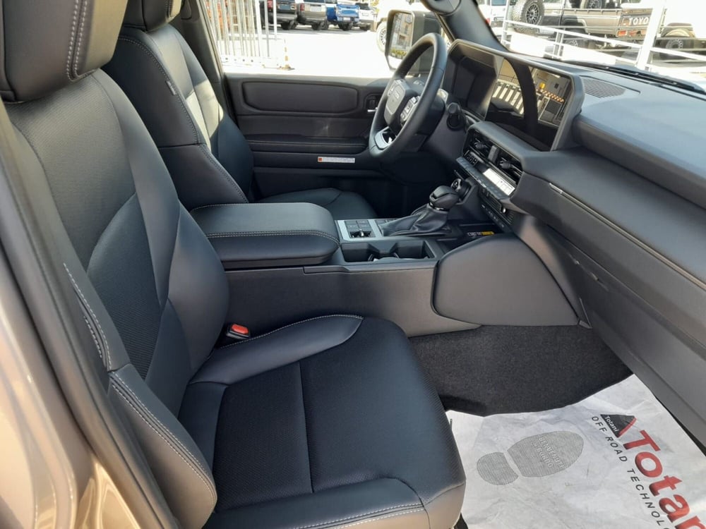 Toyota Land Cruiser nuova a L'Aquila (8)