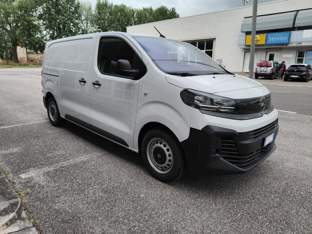 Opel Vivaro Furgone nuova a Padova (2)