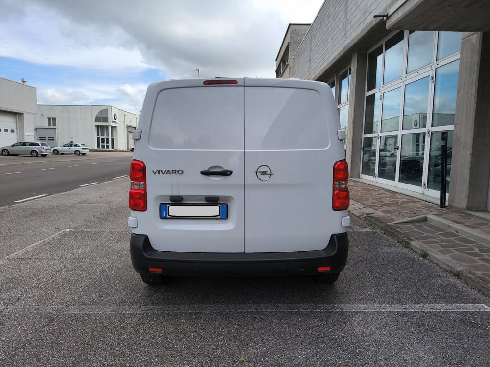 Opel Vivaro Furgone nuova a Padova (8)
