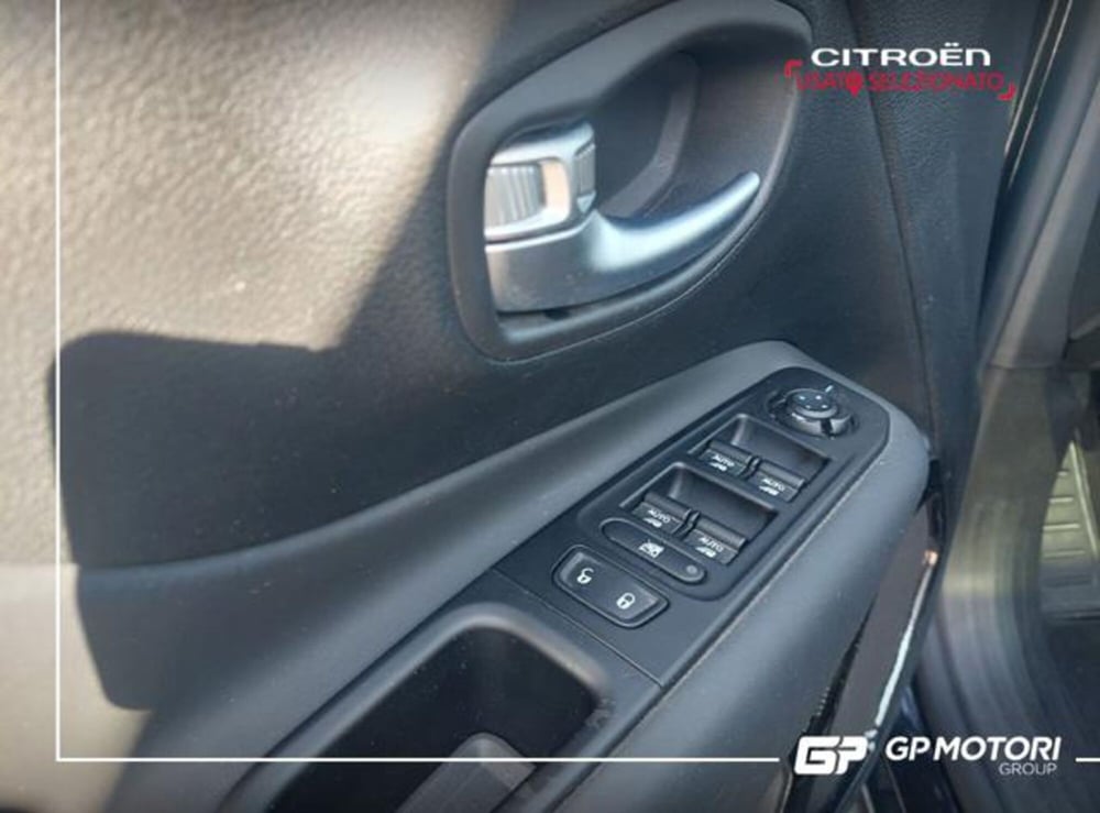 Jeep Renegade usata a Caserta (15)