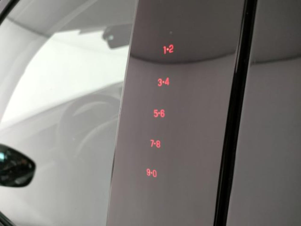 Ford Mustang Mach-E usata a Modena (17)
