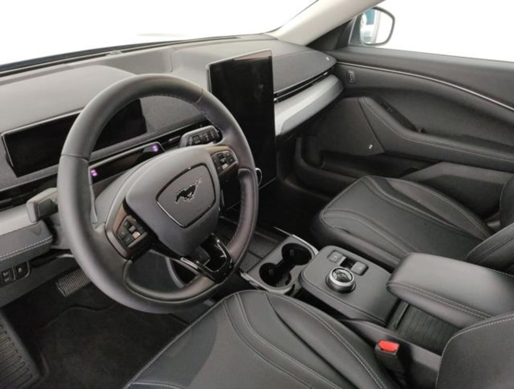 Ford Mustang Mach-E usata a Modena (7)