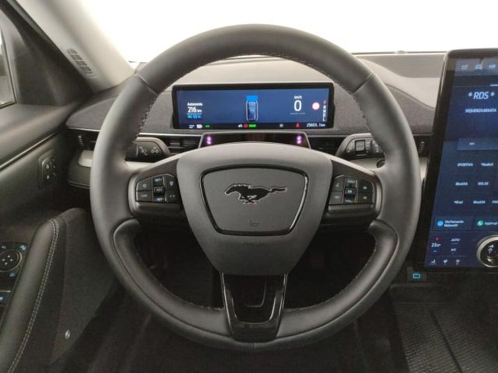 Ford Mustang Mach-E usata a Modena (9)