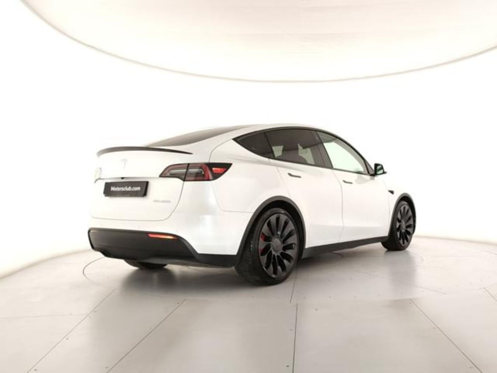 Tesla Model Y usata a Modena (5)