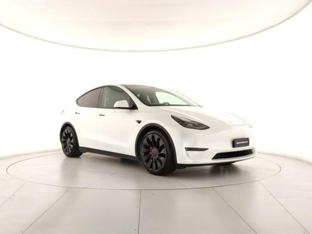 Tesla Model Y usata a Modena (6)