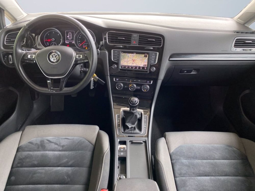Volkswagen Golf Variant usata a Milano (12)