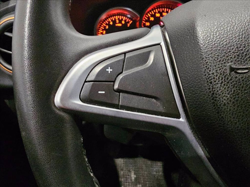 Dacia Logan usata a Palermo (14)