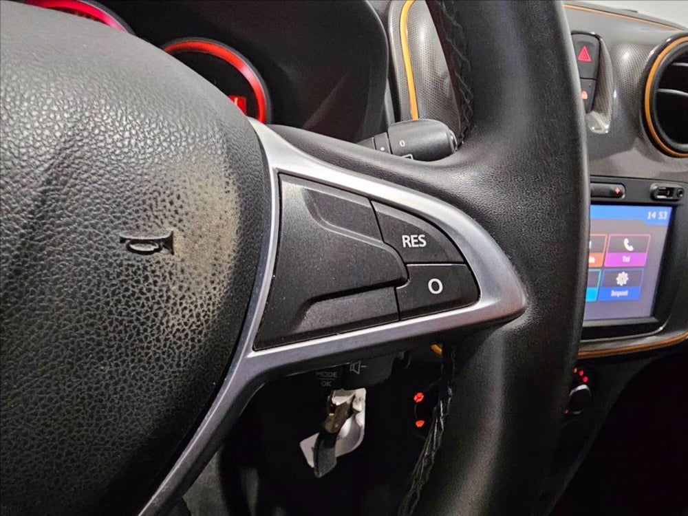 Dacia Logan usata a Palermo (15)